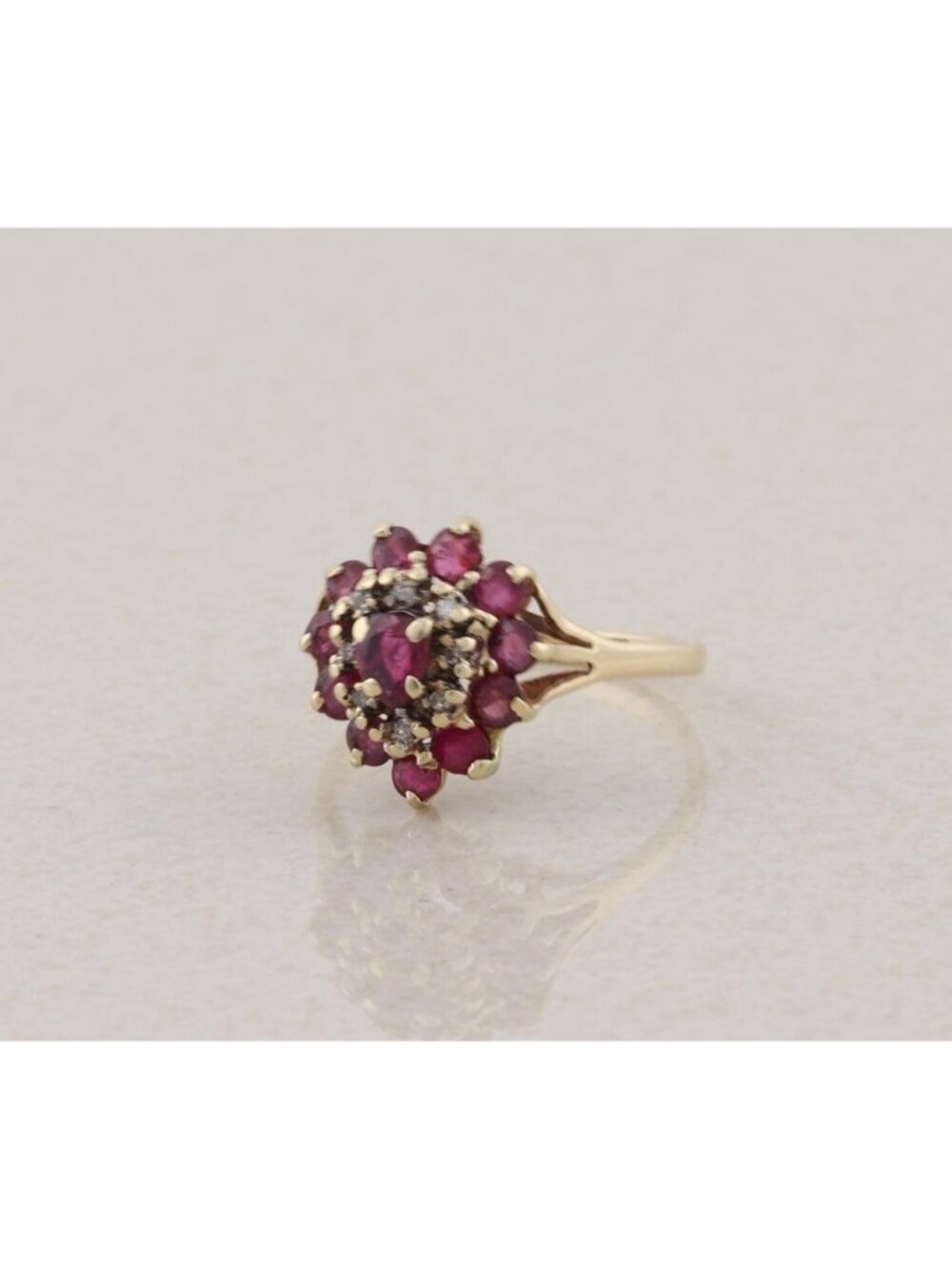 10k Yellow Gold Natural Ruby and Diamond Cluster Ring Size 6 1/4 - Picture 7 of 9
